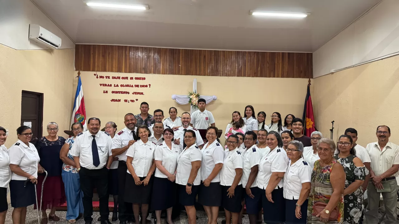 Visita al Cuerpo de Liberia